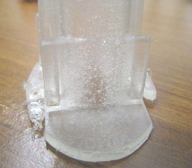 Moisture contamination Moisture contamination